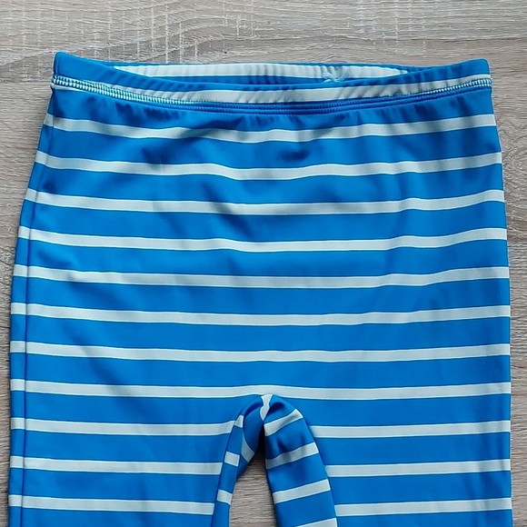 Mini Boden swimsuit 9-10 years - Picture 2 of 9